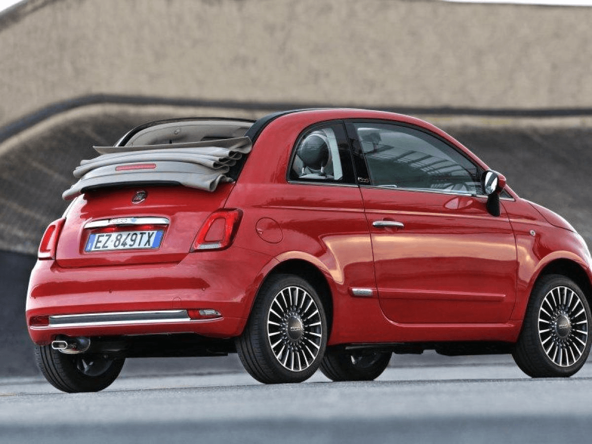 Fiat 500 Cabriolet — photo 3 — location de voiture à Casablanca